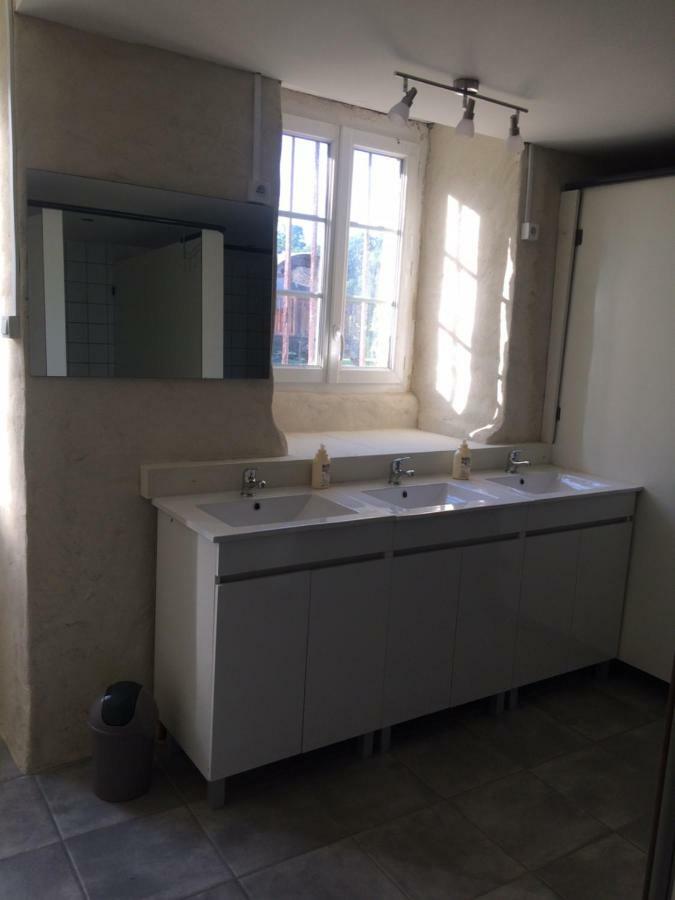 Les Roulottes De L'Airou Hotell Beauchamps  Eksteriør bilde